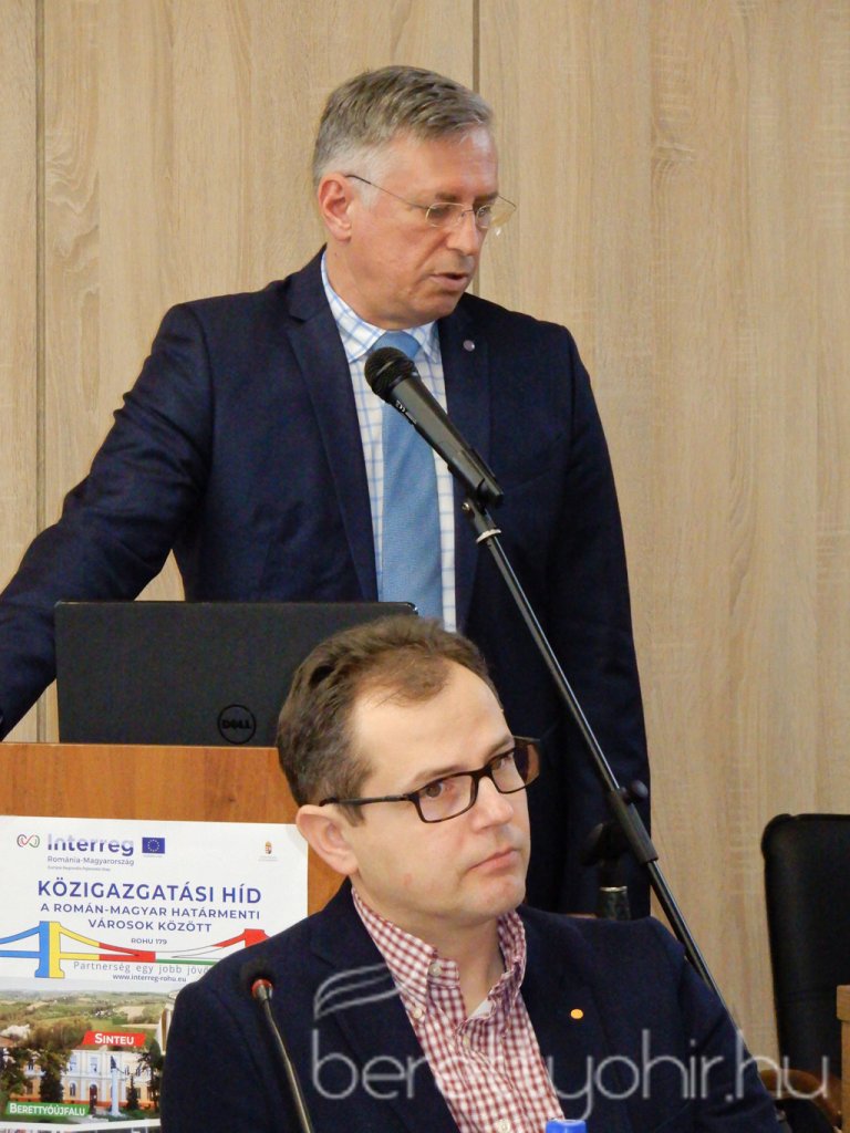 HURO Közigazgatási híd 10